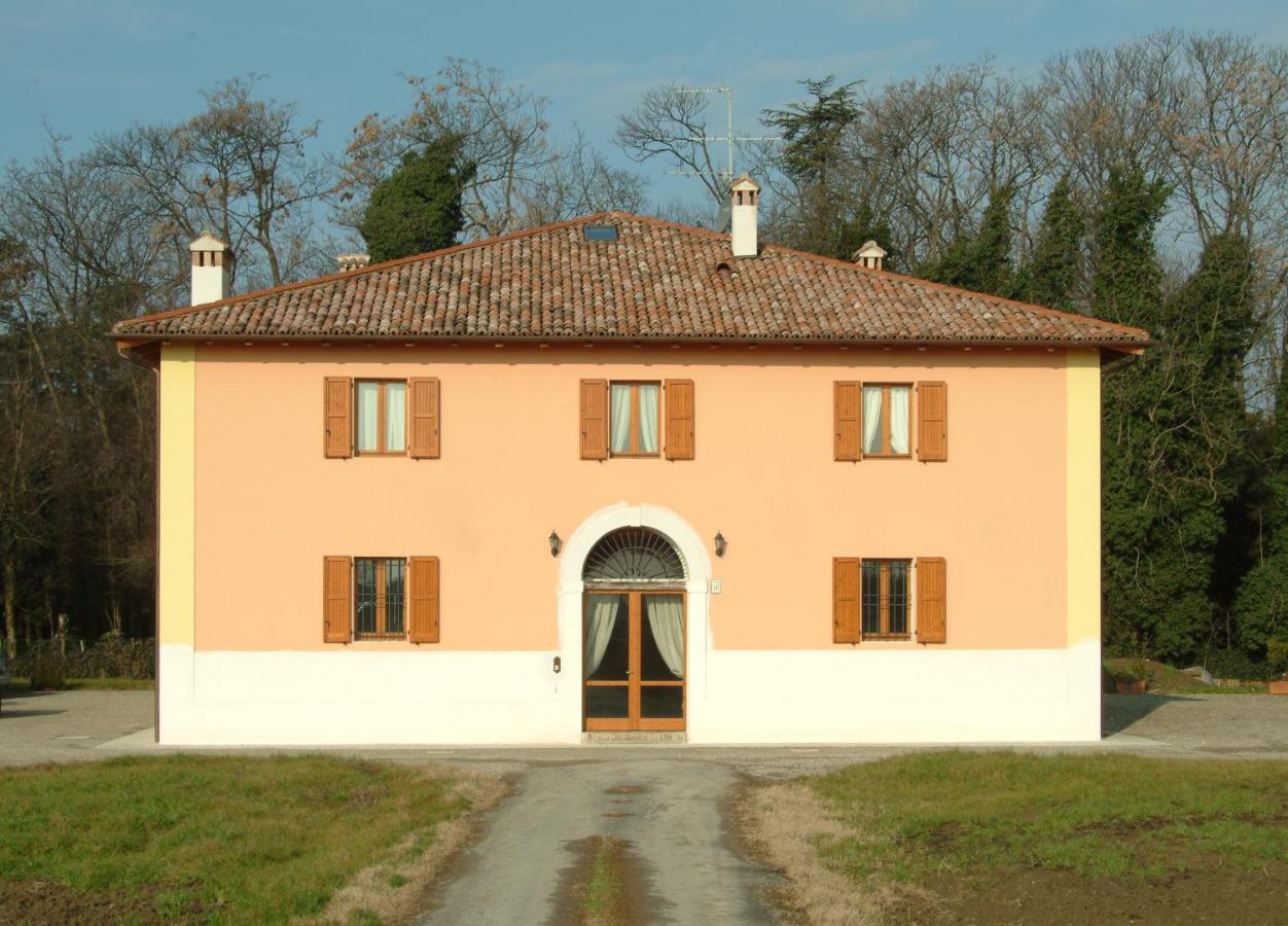 Al Podere Santa Cristina คาสเตล มักจิโอเร ห้อง รูปภาพ